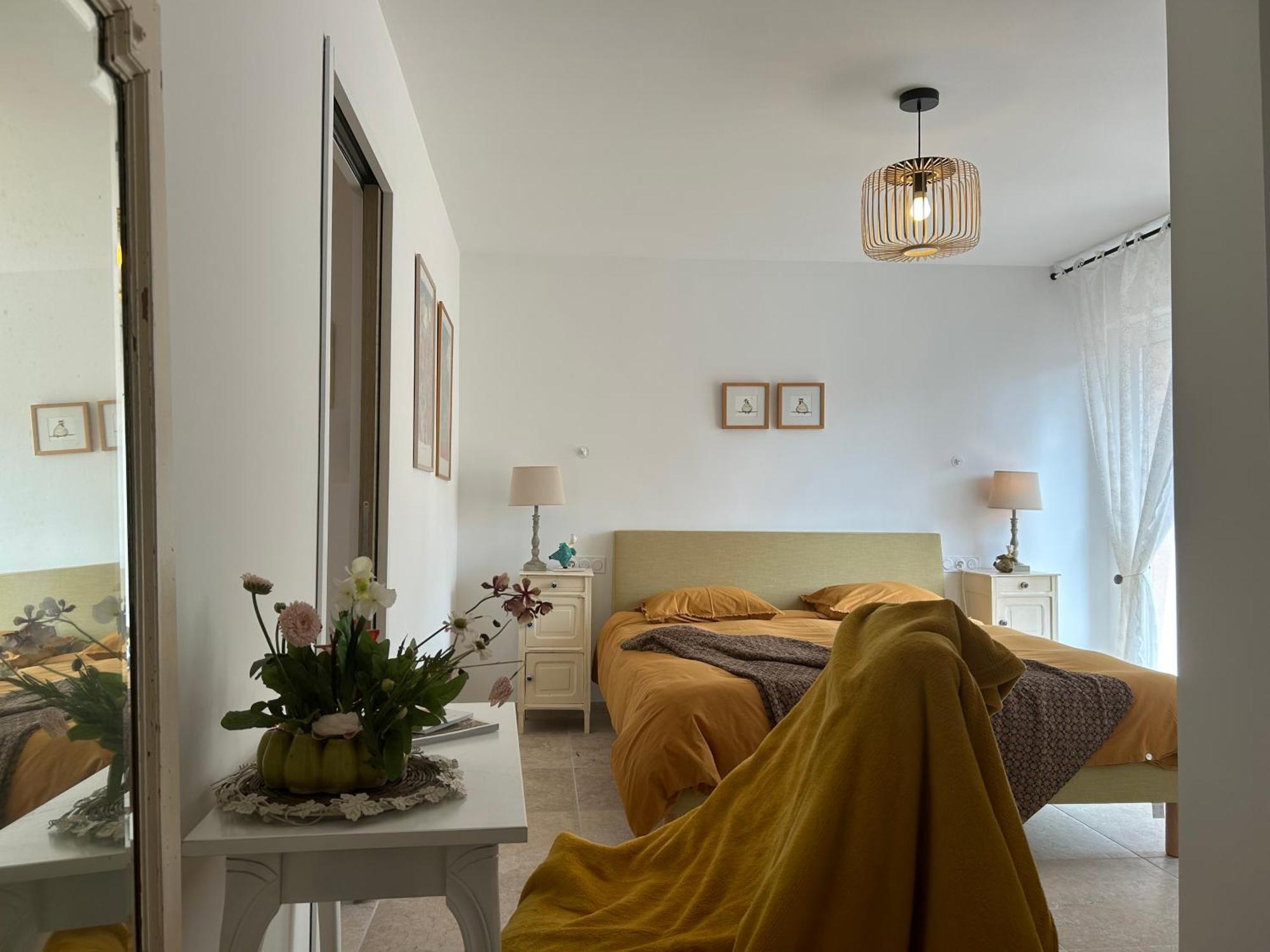 Au Ciel Etoile Bed and Breakfast Castillon-du-Gard Exteriör bild
